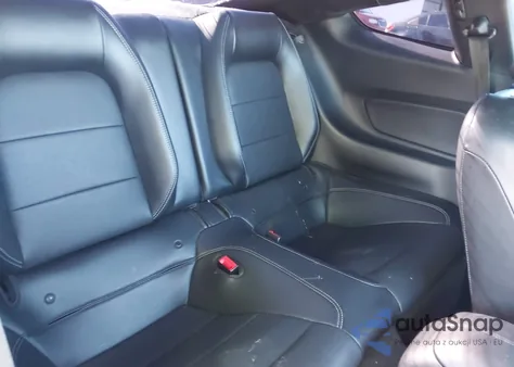 2019 Ford Mustang Gt Premium z USA, uszkodzony, nr VIN 1FA6P8CF5K5200341